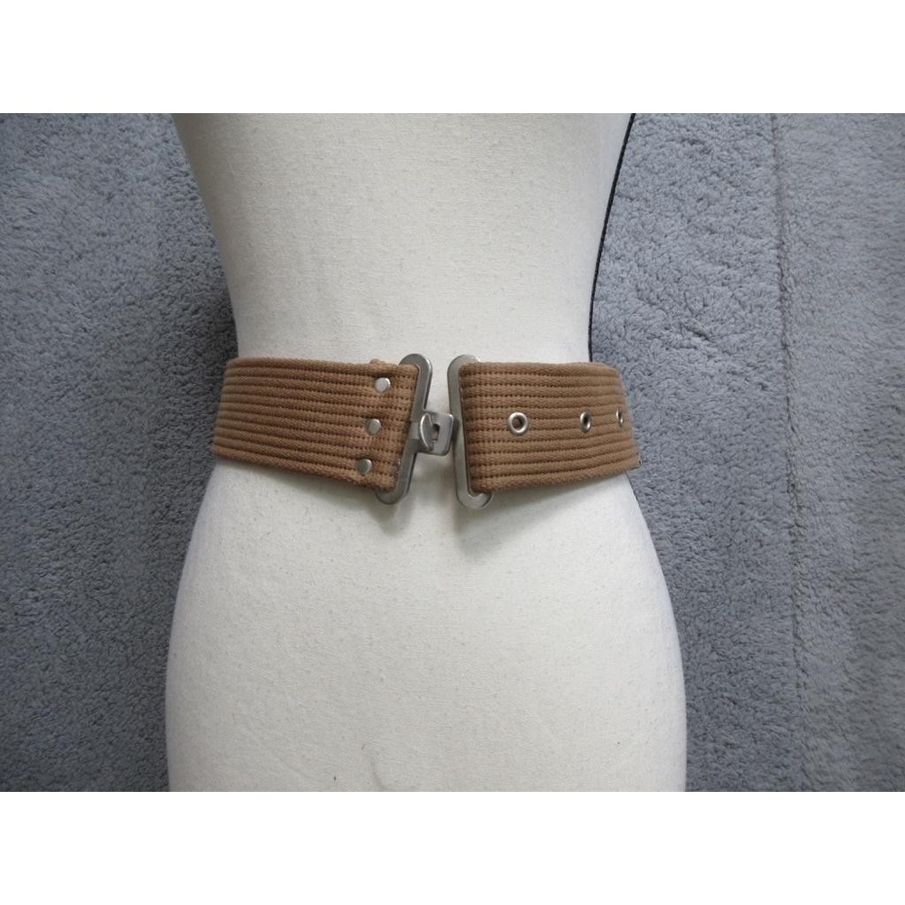 Vintage 80s Tan Elastic Cinch Belt Mens One Size Wide Hook Metal Fashion Outdoor